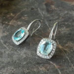 Aros de plata colgante con piedras